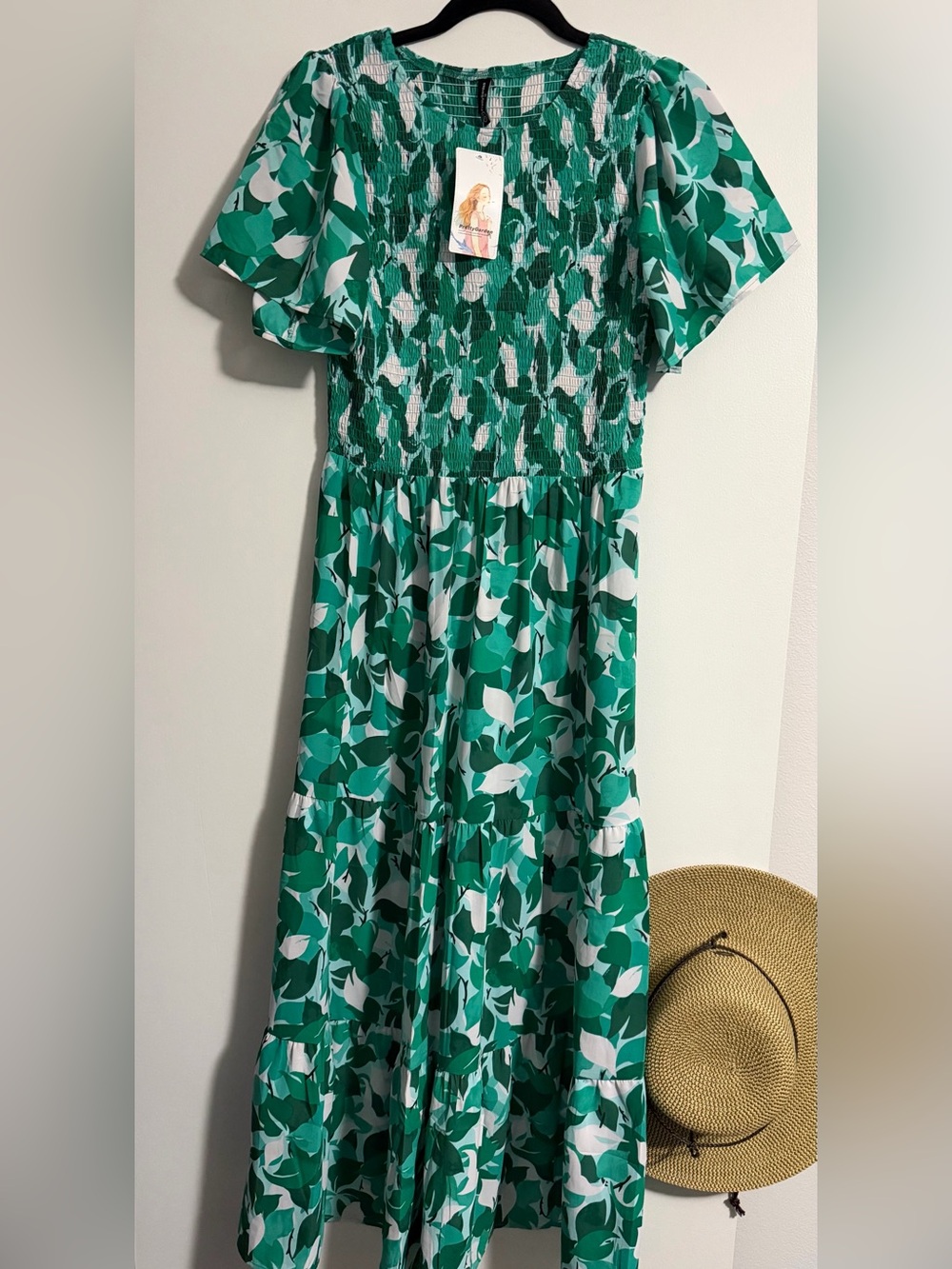 PRETTYGARDEN M Floral Smocked Tiered maxi DRESS in a green-and-white NWT
